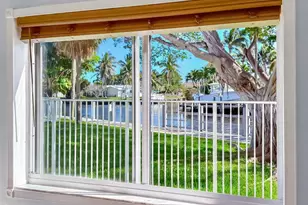 251 SE 6th Ave, Pompano Beach, FL 33060 - Photo 10