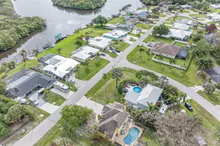 1226 SE Coral Reef St, Port Saint Lucie, FL 34983 - Photo 60