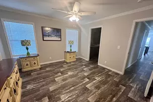 366 Whippoorwill Cir, Fort Pierce, FL 34982 - Photo 10
