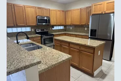 759 Gazetta Way, West Palm Beach, FL 33413 - Photo 10