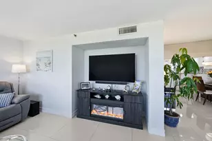 4015 W Palm Aire Dr, Pompano Beach, FL 33069 - Photo 20
