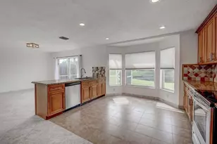 10758 Lake Jasmine Dr, Boca Raton, FL 33498 - Photo 4