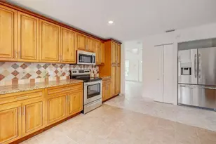 10758 Lake Jasmine Dr, Boca Raton, FL 33498 - Photo 6