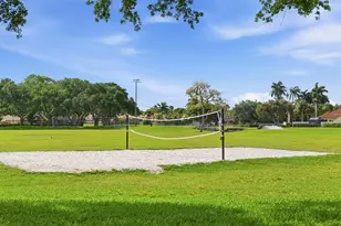 2860 Cuyahoga Ln, West Palm Beach, FL 33409 - Photo 52