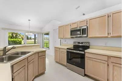 3737 Satin Leaf Court, Delray Beach, FL 33445 - Photo 18