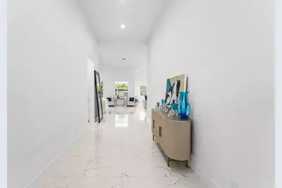 9256 Crestview Circle, Palm Beach Gardens, FL 33412 - Photo 6