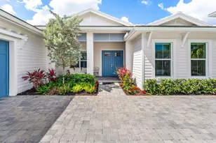 9256 Crestview Cir, Palm Beach Gardens, FL 33412 - Photo 2