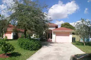 4879 Lincoln Rd, Delray Beach, FL 33445 - Photo 2