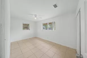 301 SE 21st Ave, Boynton Beach, FL 33435 - Photo 12