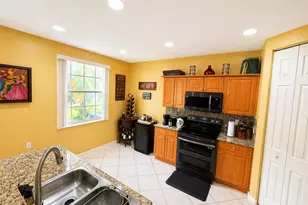 8451 SW 27th St, Miramar, FL 33025 - Photo 16
