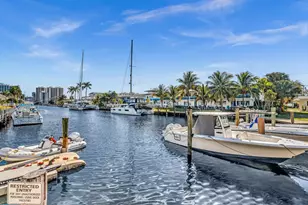 3220 Bayview Dr, Fort Lauderdale, FL 33306 - Photo 16