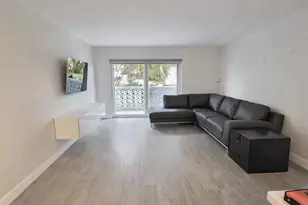 3220 Bayview Dr, Fort Lauderdale, FL 33306 - Photo 4
