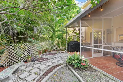 11377 Lakeview Drive, Coral Springs, FL 33071 - Photo 30