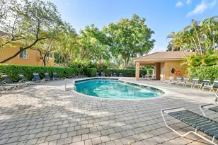 11377 Lakeview Dr, Coral Springs, FL 33071 - Photo 26