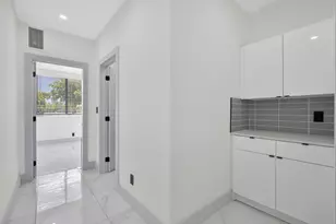2032 N Dixie Hwy, West Palm Beach, FL 33407 - Photo 10