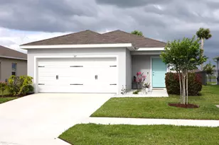 517 Cherimoya St, Fort Pierce, FL 34981 - Photo 1
