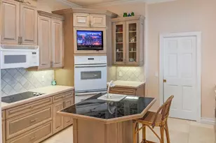 8327 Jimmy Buffett Mem Hwy, Melbourne Beach, FL 32951 - Photo 24