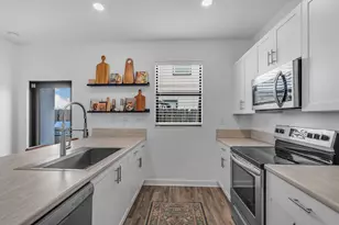 524 SW 19th Wy, Fort Lauderdale, FL 33312 - Photo 20