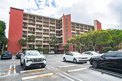 2202 S Cypress Bend Drive #706, Pompano Beach, FL 33069 - Photo 20