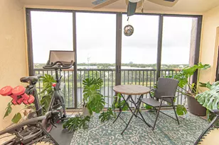 2202 S Cypress Bend Dr, Pompano Beach, FL 33069 - Photo 10
