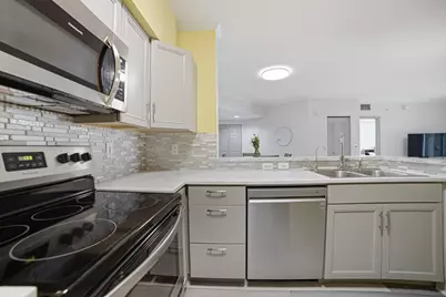 17100 N Bay Road #Unit 1214, Sunny Isles Beach, FL 33160 - Photo 10
