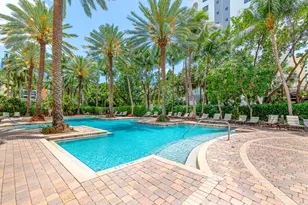 17100 N Bay Rd, Sunny Isles Beach, FL 33160 - Photo 6