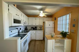2152 NE 1st Way, Boynton Beach, FL 33435 - Photo 2