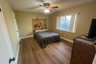 12541 SW 10th Ct, Davie, FL 33325 - Photo 10