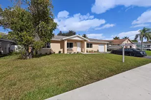 12541 SW 10th Ct, Davie, FL 33325 - Photo 20