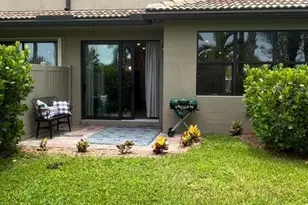 8351 Cadre Noir Rd, Lake Worth, FL 33467 - Photo 20