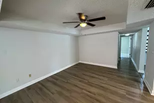 8917 SW Grand Canal Dr, Miami, FL 33174 - Photo 14