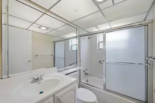 724 Flanders P, Delray Beach, FL 33484 - Photo 20