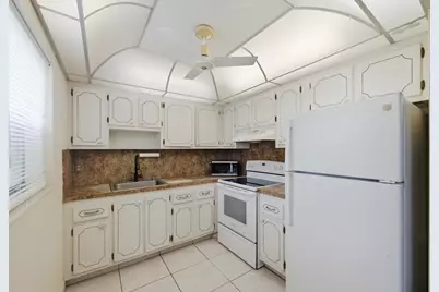 724 Flanders P, Delray Beach, FL 33484 - Photo 16