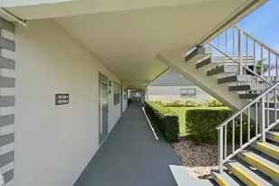 724 Flanders P, Delray Beach, FL 33484 - Photo 2