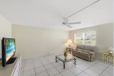 724 Flanders P, Delray Beach, FL 33484 - Photo 10