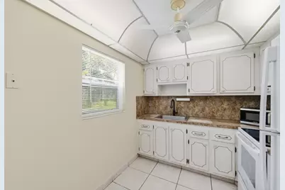 724 Flanders P, Delray Beach, FL 33484 - Photo 18