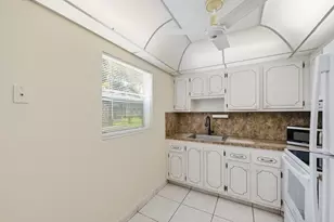 724 Flanders P, Delray Beach, FL 33484 - Photo 18