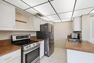 20615 NE 7th Ct, Miami, FL 33179 - Photo 6