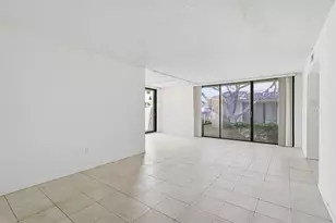20615 NE 7th Ct, Miami, FL 33179 - Photo 4