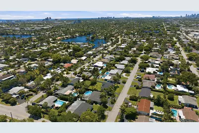 4441 NE 15th Avenue, Oakland Park, FL 33334 - Photo 34