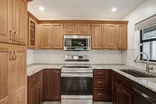 2541 N Carambola Circle, Coconut Creek, FL 33066 - Photo 18