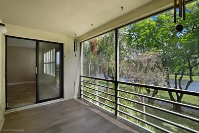 2314 S Cypress Bend Drive #Unit 313, Pompano Beach, FL 33069 - Photo 8