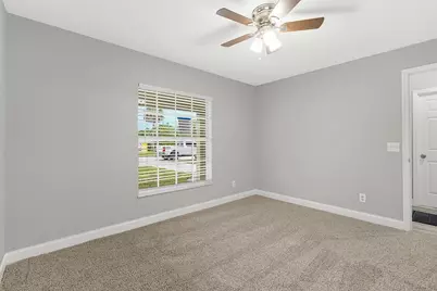 225 12th Street SW, Vero Beach, FL 32962 - Photo 18