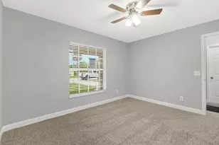 225 12th St SW, Vero Beach, FL 32962 - Photo 18
