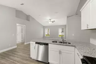 225 12th St SW, Vero Beach, FL 32962 - Photo 12
