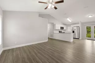 225 12th St SW, Vero Beach, FL 32962 - Photo 6