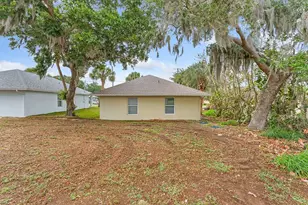 225 12th St SW, Vero Beach, FL 32962 - Photo 30