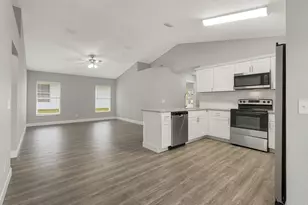 225 12th St SW, Vero Beach, FL 32962 - Photo 14