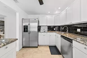 21215 Lago Cir, Boca Raton, FL 33433 - Photo 2