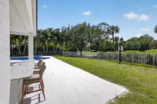 2725 Seneca Cir, West Palm Beach, FL 33409 - Photo 96
